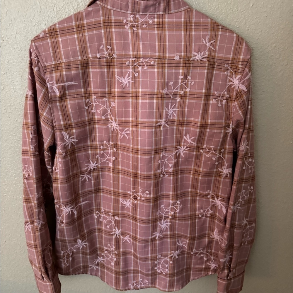 NEW Miss Me MM Vintage Embroidered Floral Plaid Top Pink Mauve Long Sleeve - Picture 5 of 7